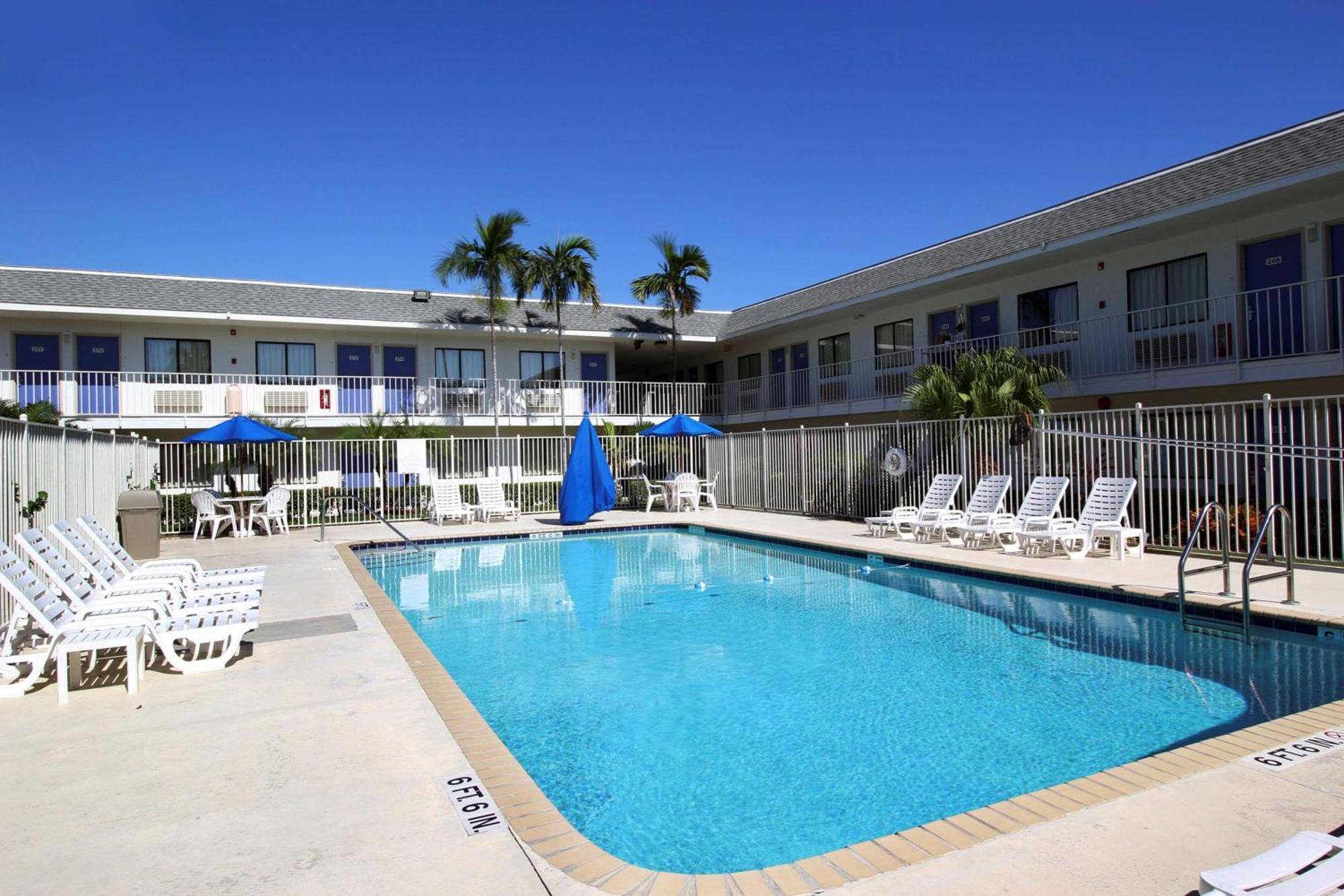 4 Hotels Close to Boynton Beach Parks and Rec Dept