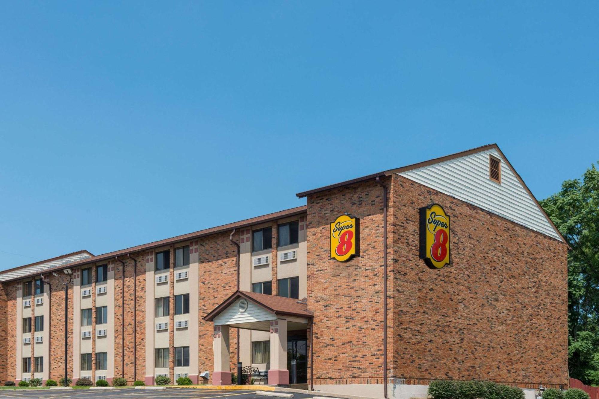 Where to Stay in the Midwest: 15 Hotels With Top-Rated WiFi