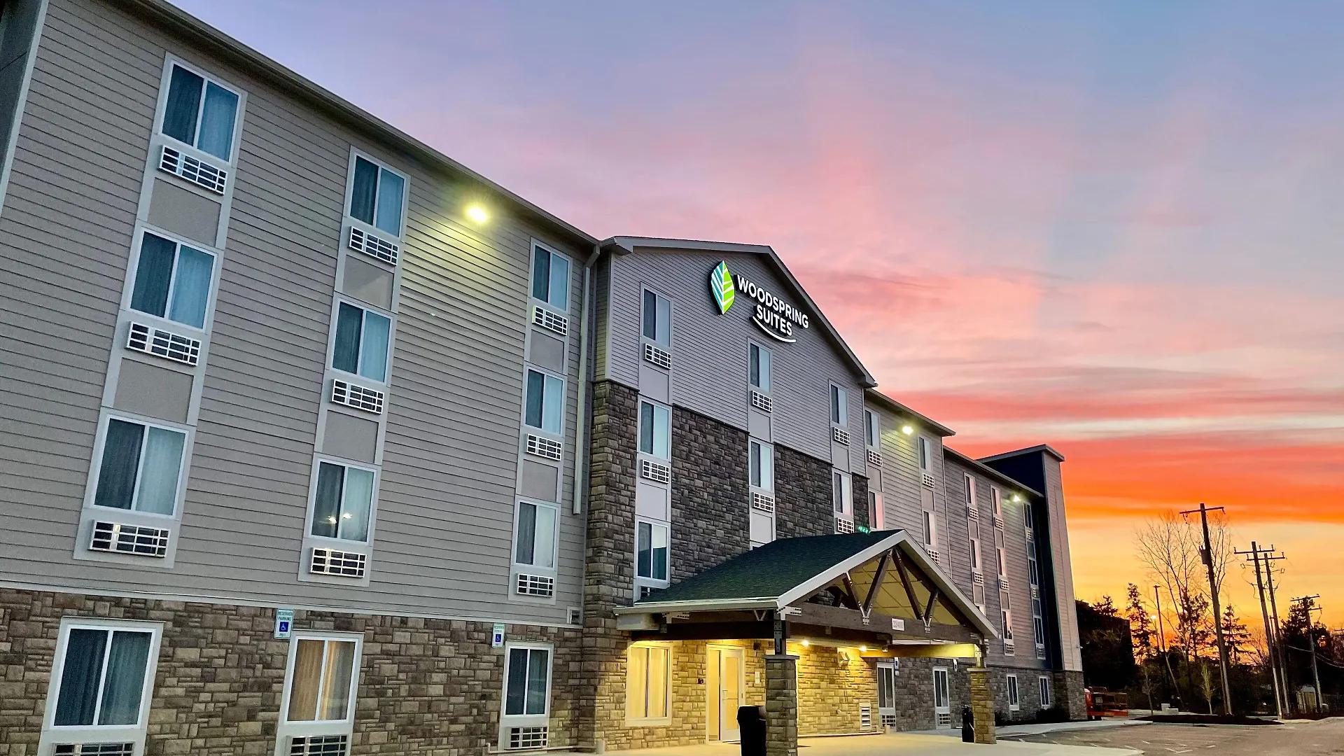 Staying Near Troy Sports Complex: 4 Budget Hotels Compared