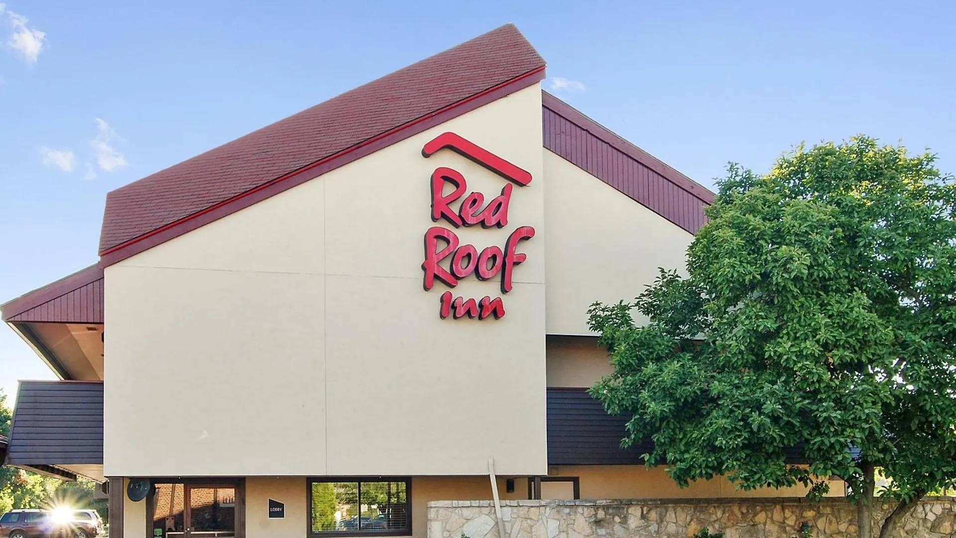 Staying in Ohio: 5 Red Roof Inn Hotels Compared