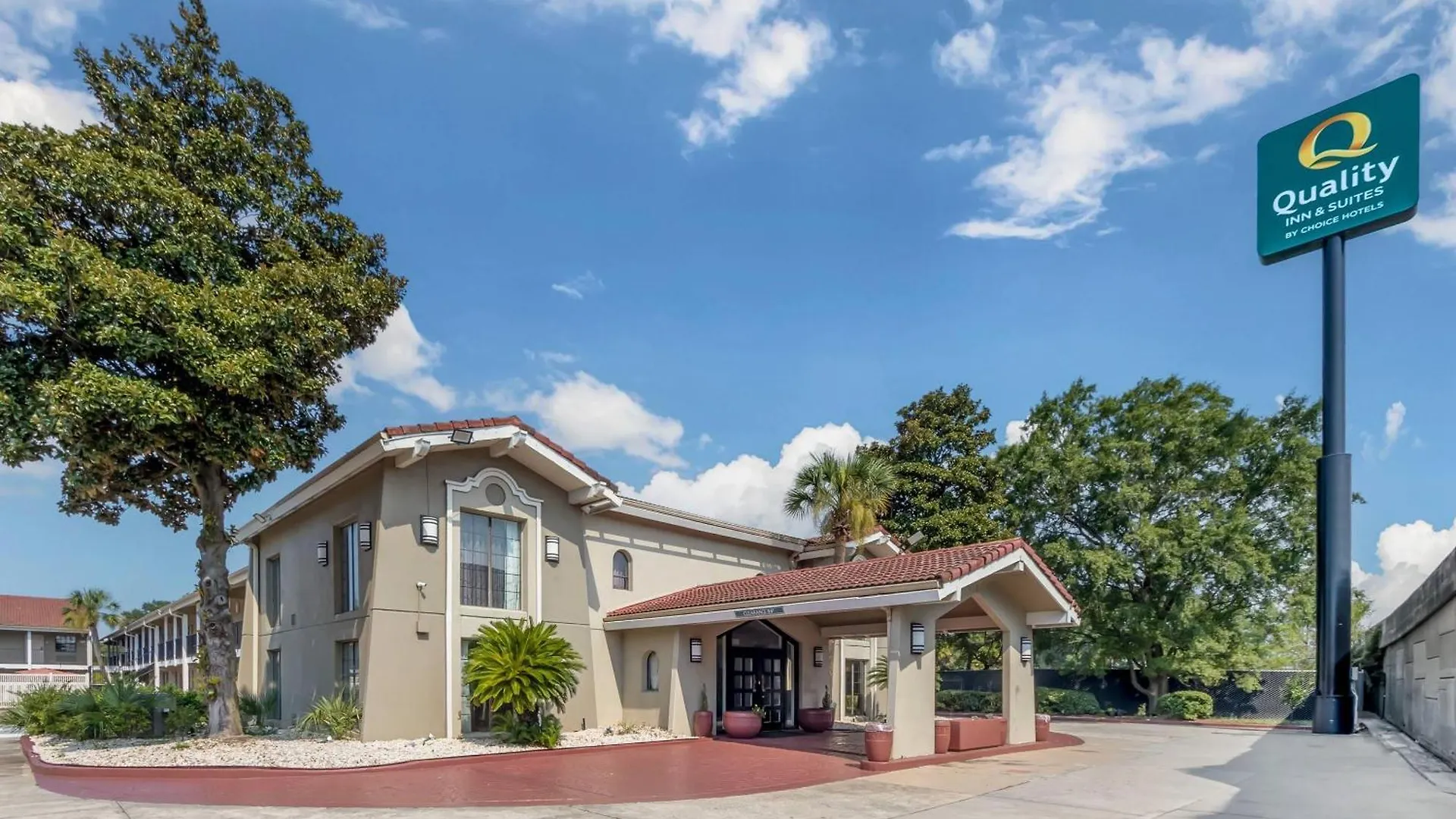 4 Top-Rated Family-Friendly Hotels in Lowcountry