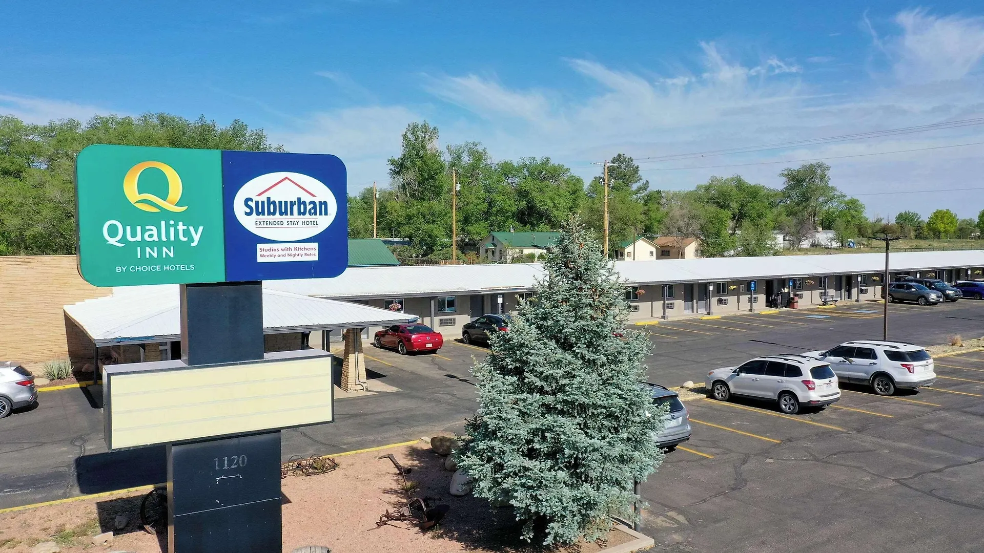 5 Smart Airport Hotels Near Cortez Center-School of Arts