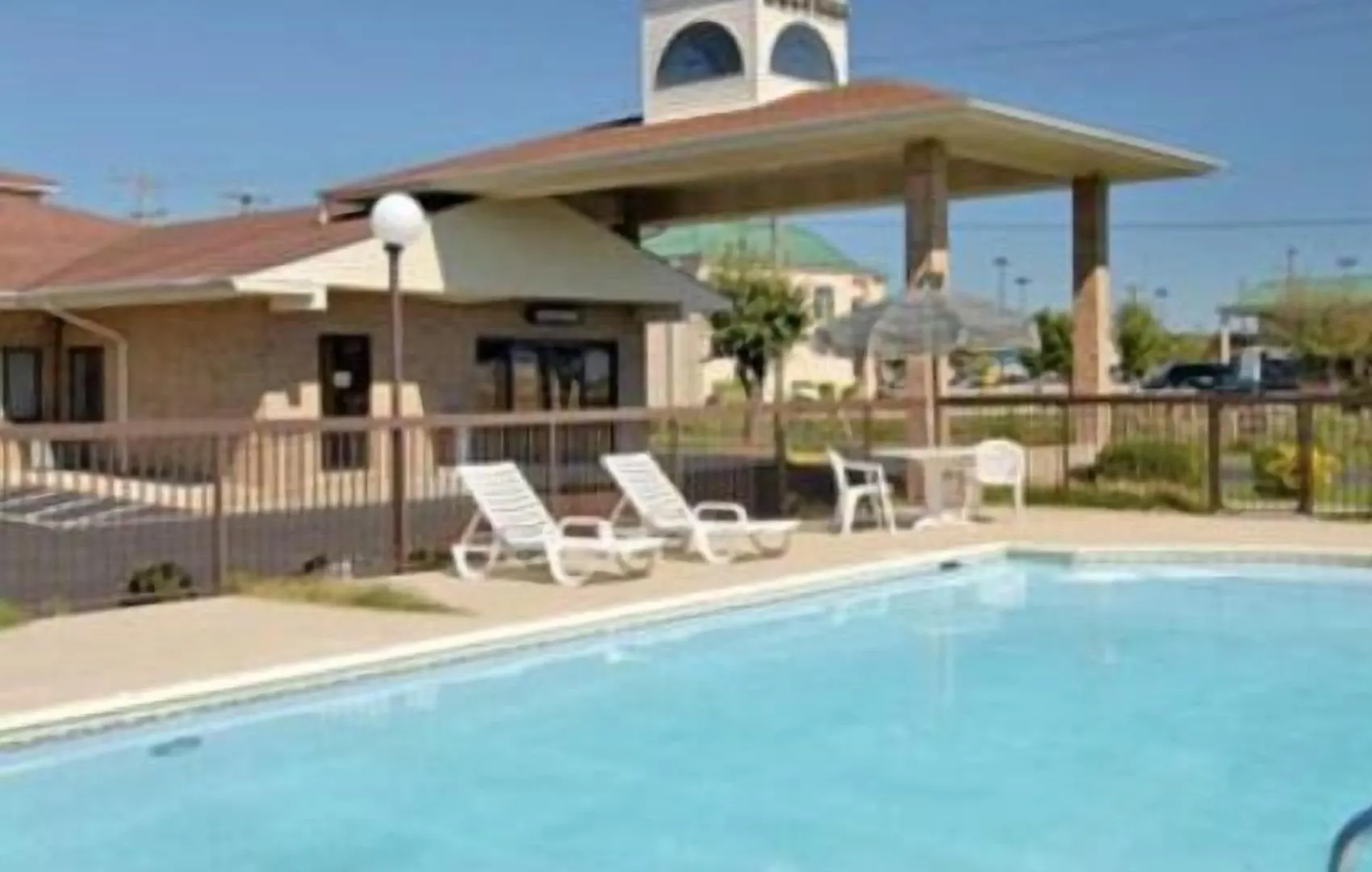 Staying in Virginia: 8 Free WiFi Hotels Compared